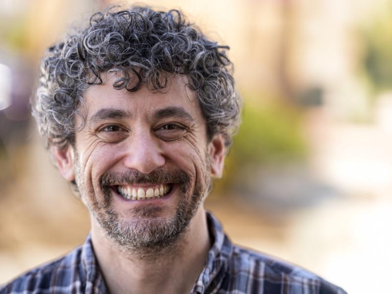 Portrait of a man taken with the Sony FE 50-150mm F2 GM lens